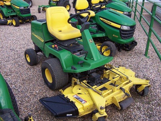 2004 John Deere F725