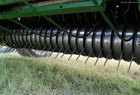 2000 John Deere 567