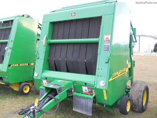 2000 John Deere 567