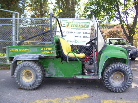  John Deere 4X2 GAS
