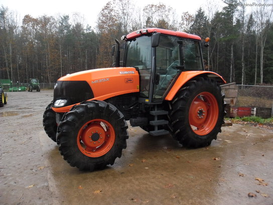 2010 Kubota M135