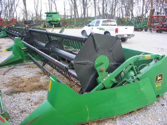 1990 John Deere 915