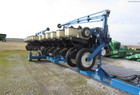 1990 Kinze 2300