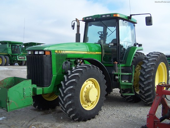 1995 John Deere 8400