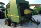 1999 John Deere 566
