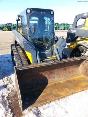 2012 John Deere 323D