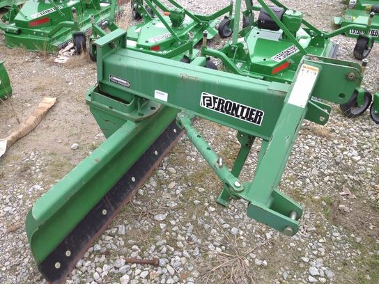 2008 Frontier RB2272
