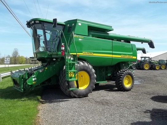 2004 John Deere 9560 STS