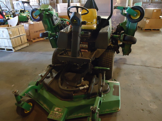 2001 John Deere 1600