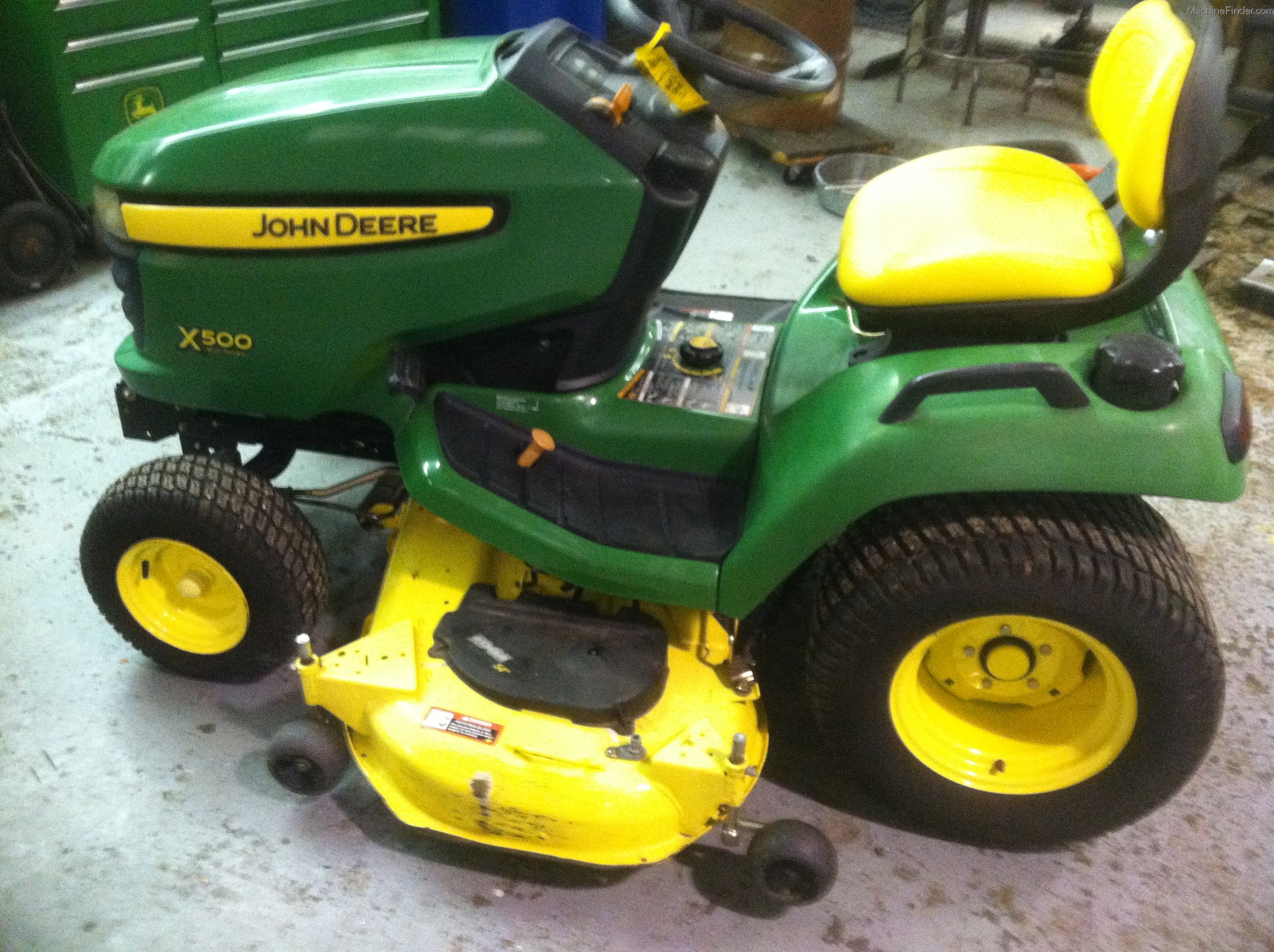 2008 John Deere X500 Lawn & Garden and Commercial Mowing John Deere