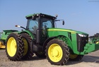 2011 John Deere 8260R