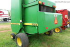 1997 John Deere 566