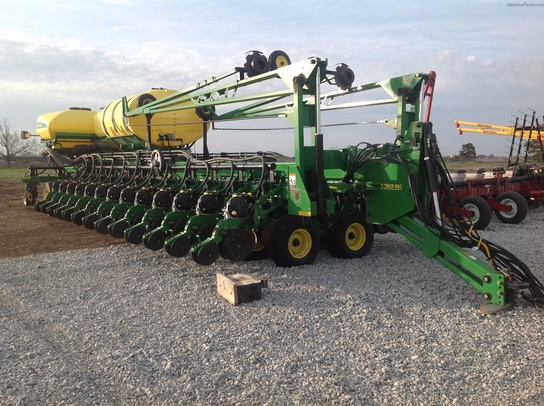 2010 John Deere DB80