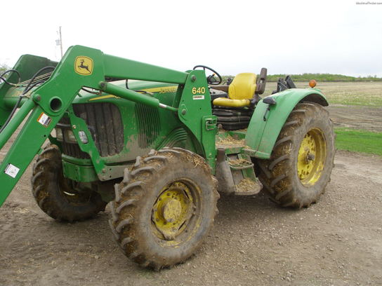 2005 John Deere 6220 Open