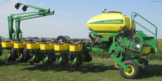 2010 John Deere 1770NT