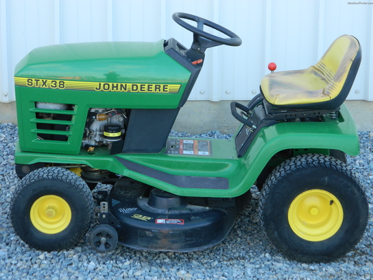2000 John Deere STX38
