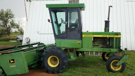 1983 John Deere 2280