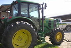 2010 John Deere 7230 Cab