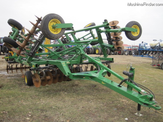 2011 John Deere 512