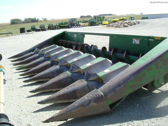 1990 John Deere 843