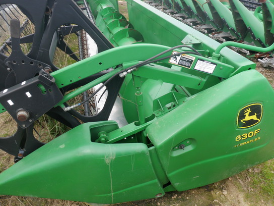 2004 John Deere 630F