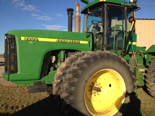 2000 John Deere 9200