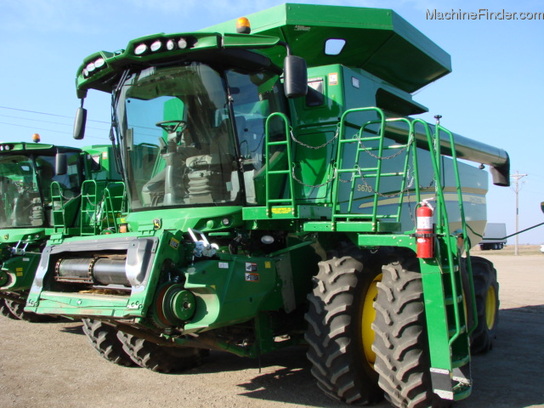 2012 John Deere S670