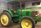 2004 John Deere 7320