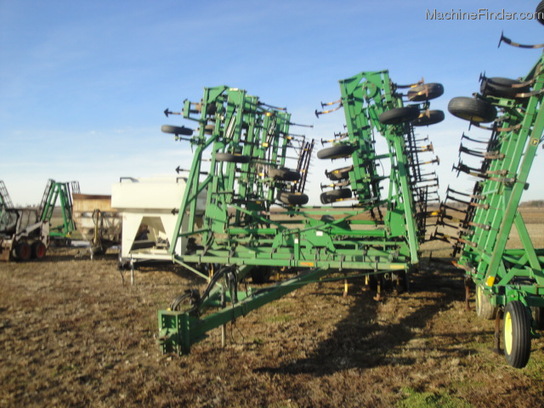 2000 John Deere 985
