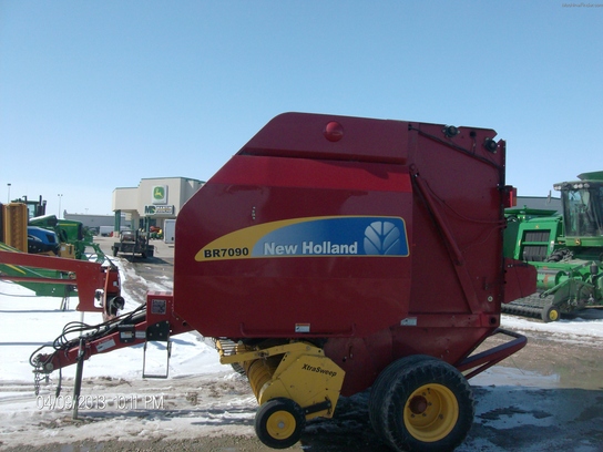 2009 New Holland BR7090