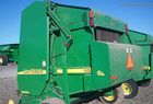 2004 John Deere 567
