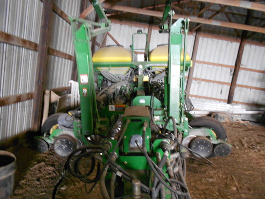 2011 John Deere 1770NT