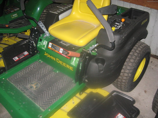 2011 John Deere Z425