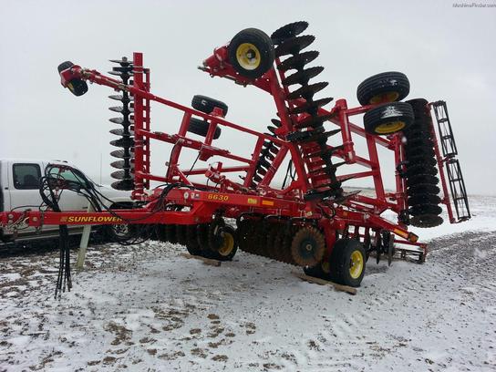 2011 Sunflower 6630