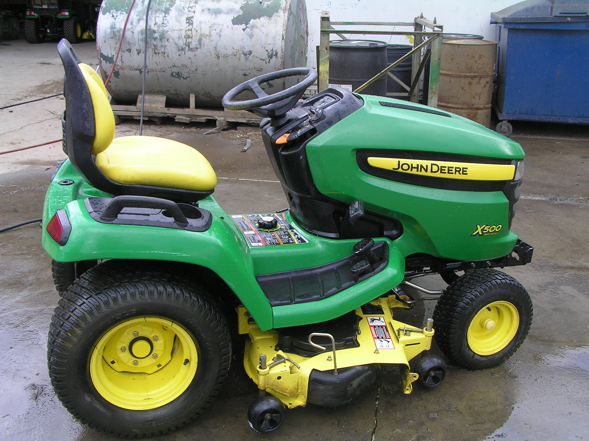 2006 John Deere X500 Lawn & Garden and Commercial Mowing John Deere