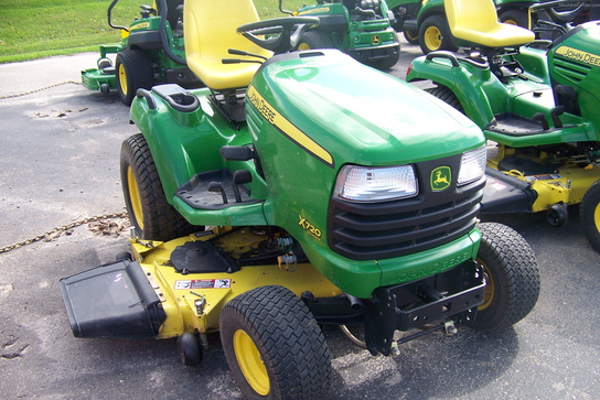 2008 John Deere X720