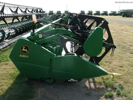 2010 John Deere 635F