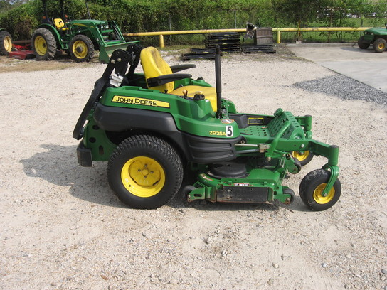 2011 John Deere 925A