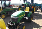 2010 John Deere 2305