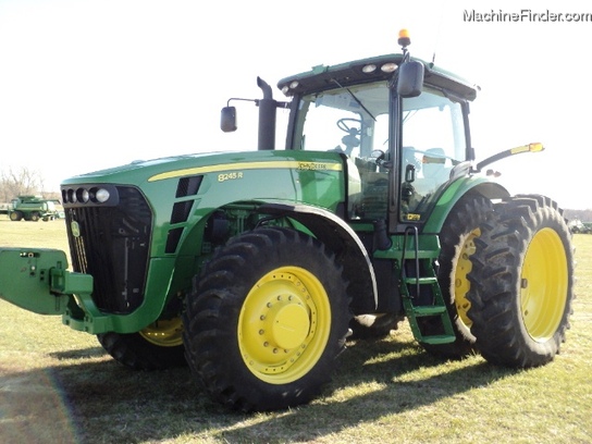 2010 John Deere 8245R