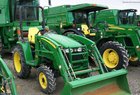 2007 John Deere 3320