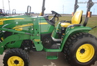 2011 John Deere 3520