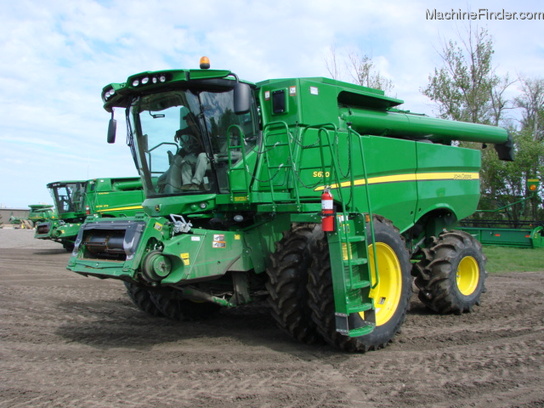 2012 John Deere S670