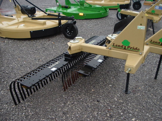  Landpride LANDSCAPE RAKE