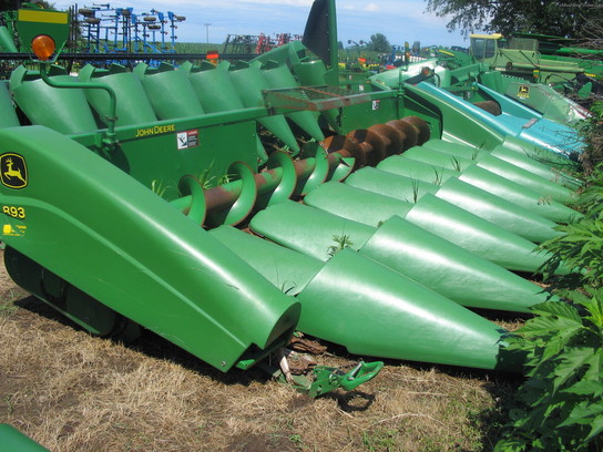 2003 John Deere 893