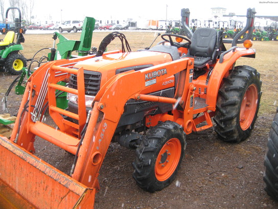 2006 Kubota L3130