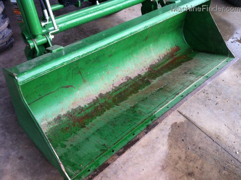 2011 John Deere 3320