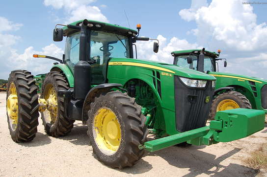 2011 John Deere 8335R