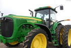 2002 John Deere 8220
