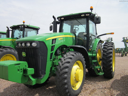 2009 John Deere 8270R